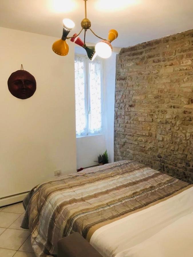Storico Ombelico Di Parma Apartment Luaran gambar