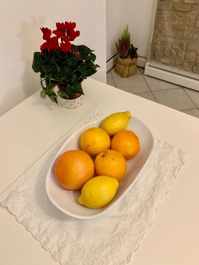 Storico Ombelico Di Parma Apartment Luaran gambar